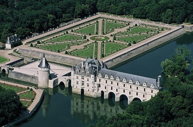 Château de Chenonceau from the air, its formal garden laid out beside the moat