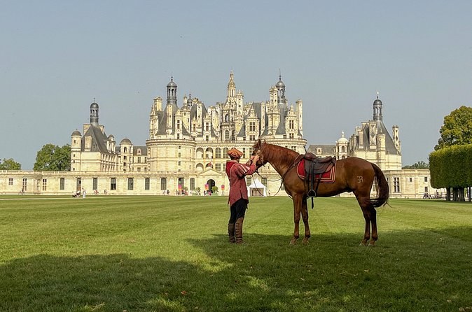 Loire Valley Castles Day Trip from Paris & Tasting with Pickup
